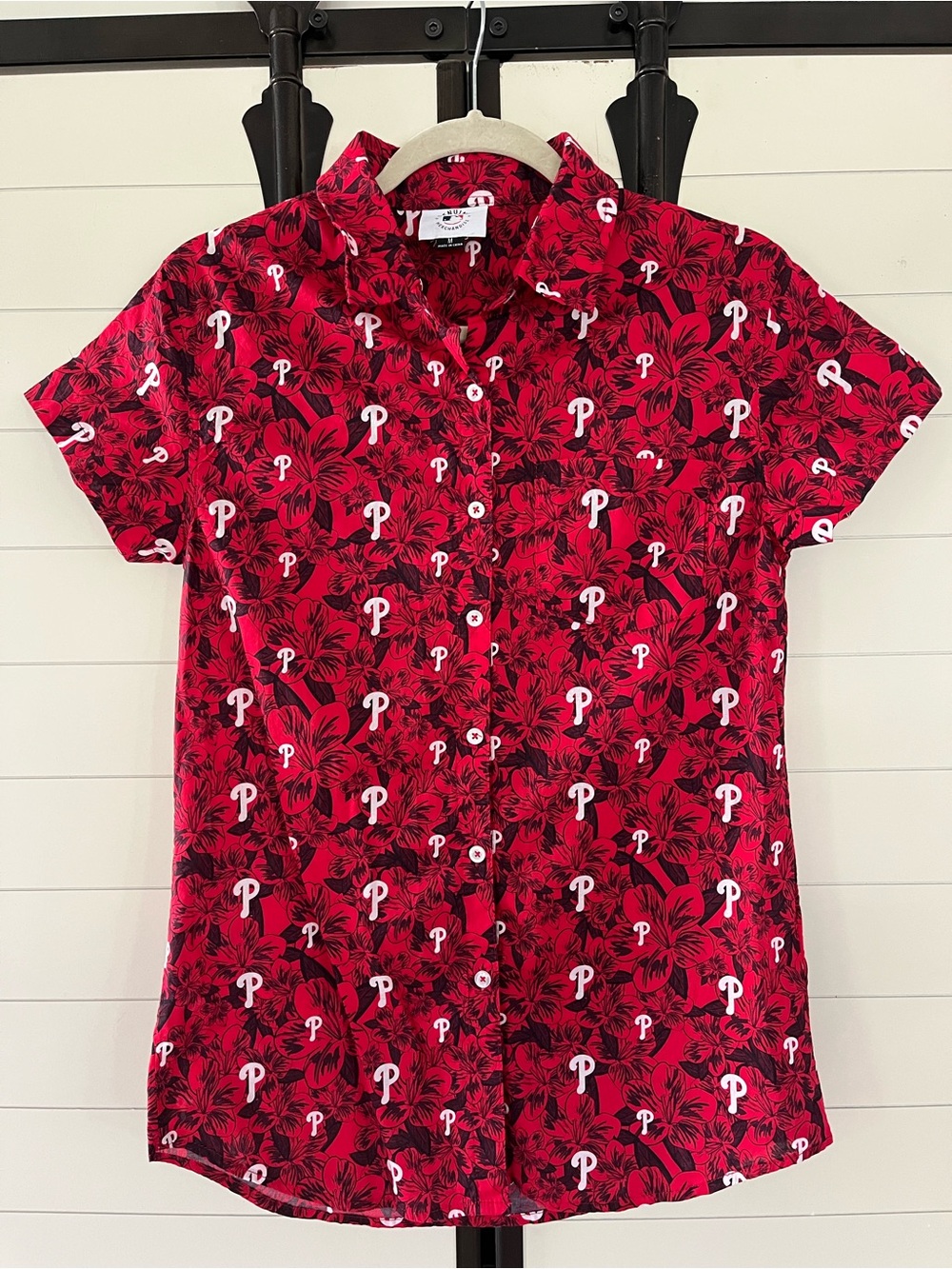 Women’s Floral Hawaiian Red Phillies Short-Sleeve Button-Down Shirt - S/M Cotton